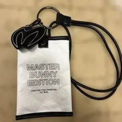 MASTER BUNNY EDITION ポーチ