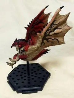 モンスターハンター ヌシ・リオレウス フィギュア