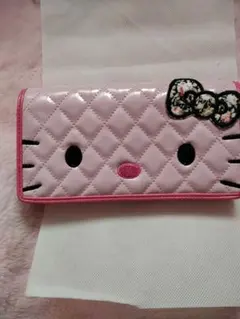 サンリオハローキティ未使用長財布訳あり品