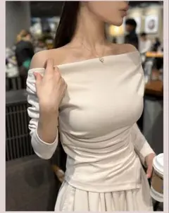 QUNG ヨシンアンバランスドレープギャザーT