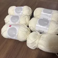 アクリル毛糸
