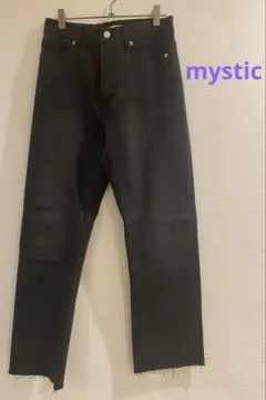 Item thumbnail for item a422e4b1-e6d1-4ce3-9aad-272b55178b93