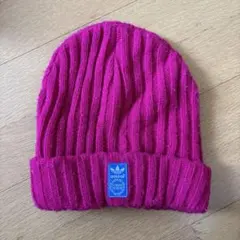 adidas ピンク ニット帽
