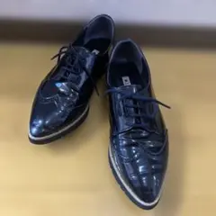 DIANA 23.5cmエナメル ポインテッドトゥ　ローファー