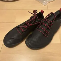 Vivo barefoot メンズ スニーカー 黒/赤のサムネイル