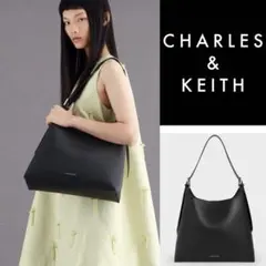 CHARLES & KEITH ダブルバックル トラペーズ ショルダーバッグのサムネイル