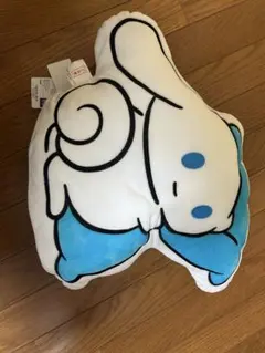 【土日限定値下げ】アイシナモンロール クッション、ブランケット