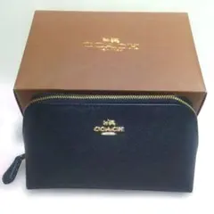 COACH（コーチ）のドーム型コスメティックポーチのサムネイル