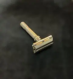 美品•限定品]RazoRock Recurve RC100 両刃カミソリ - メルカリ