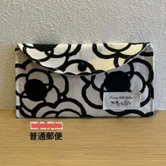 ナベちゃん様　専用　　マルチケース　通帳ケース　ハンドメイド　北欧　カメリア柄