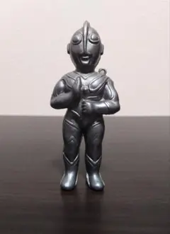 昭和レトロ】ウルトラマン風 ソフビ ポリ製フィギュア 無版権 パチもの