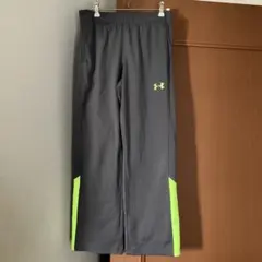 UNDER ARMOUR ジャージ パンツ　YLG