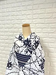 美品】浴衣 白地 紺 扇面 古典文様 伝統柄 レトロ 麻の葉 木綿着物 裄