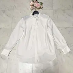 未使用品』BRUNELLO CUCINELLI ホワイトシャツ チェーン装飾 - メルカリ