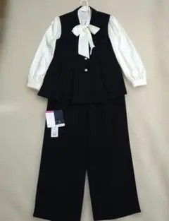 入学式　セレモニースーツ　ペプラムジレ