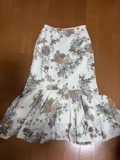 NINE フラワープリント フレアスカート