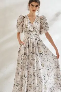 最終値下げ！】Lorette Floral Dress - メルカリ
