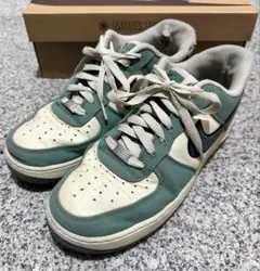 NIKE AIR FORCE 1 '07 LV8 ビンテージグリーン
