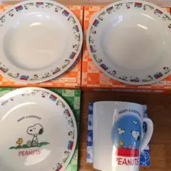 SNOOPY 絵皿・スープ皿・マグカップの4点セット