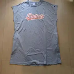 ピンクラテ Tシャツ ワンピース　Championコラボのサムネイル