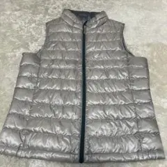 ユニクロ　150 ライトダウンベスト　Light Poly-Fill Down