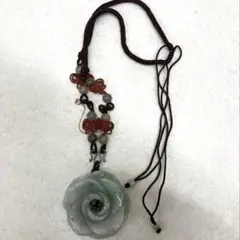 翡翠 花形 ネックレス