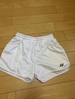 ヨネックス ホワイト ショートパンツ