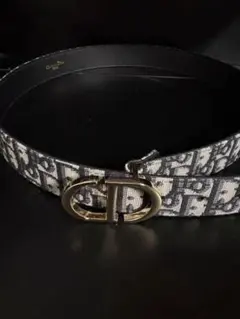 2026年最新】dior ベルト バックルの人気アイテム - メルカリ