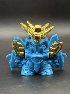 美品 SDガンダムR R-136スーパートレインガンダム ガン消 金メッキ 美品 SDガンダムR R-136スーパートレインガンダム ガン消 金メッキ