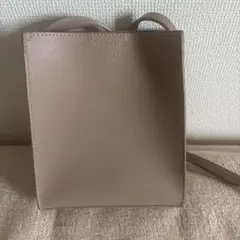 ALTROSE ショルダーバッグ スクエア型 ベージュのサムネイル