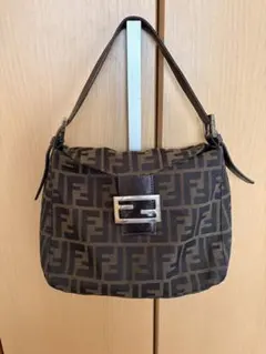 FENDI マンマバケット　ズッカ Amazon | [フェンディ] マンマバケット ズッカ FF柄 カバン