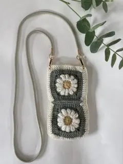 ニット花モチーフ スマホショルダーバッグ