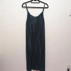 シャイニーカットプリーツレイヤードキャミワンピースのサムネイル