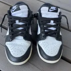 Nike 黒白 ローカットスニーカー
