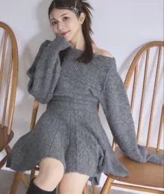 オフショルプリーツニットワンピース　ナイスクラップ