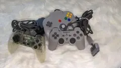 任天堂アダプターコントローラー1個 プレステ２コントローラ２個セット売り
任天堂