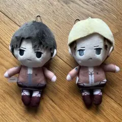 キーホルダー　リヴァイ エルヴィン　ぷちふわぬいぐるみ 「進撃の巨人」