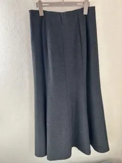 GU マーメイドフレアスカート