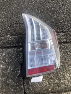 30プリウス 純正テールランプ 30プリウス 前期 テールランプ 純正 - メルカリ
