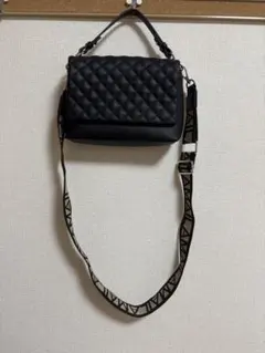 ブラック キルティング ショルダーバッグ