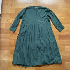 BEAMS HEART プリーツ シャツワンピース グリーン スタンドカラー