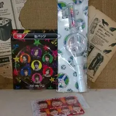 Kis-My-Ft2　キスマイワールド　コンサートペンライト／缶バッジ／カード