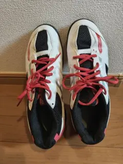 YONEX バドミントンシューズ POWER CUSHION 670 27.0のサムネイル