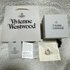 Vivienne Westwood BOBBY 片耳用ピアス ピンク