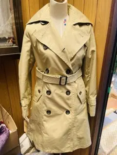 GAP ベージュ トレンチコート S 【USED】のサムネイル