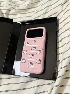 UrbanSophisticationiPhone17promaxキティーコラボ