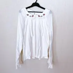 小花刺繍襟付きカットソーブラウス/ピンクハウス