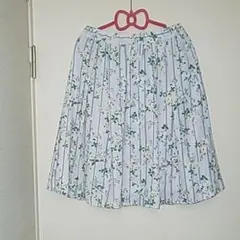 メイクレットLyon 花柄スカートのサムネイル