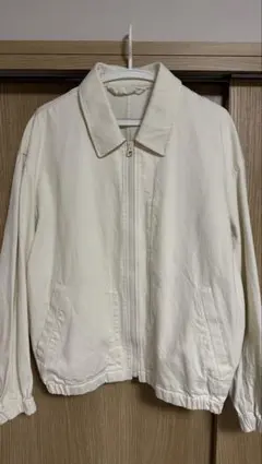 ユニクロ アイボリー ジップアップジャケット