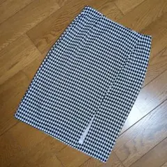ダイヤ柄チェック　タイトスカートのサムネイル
